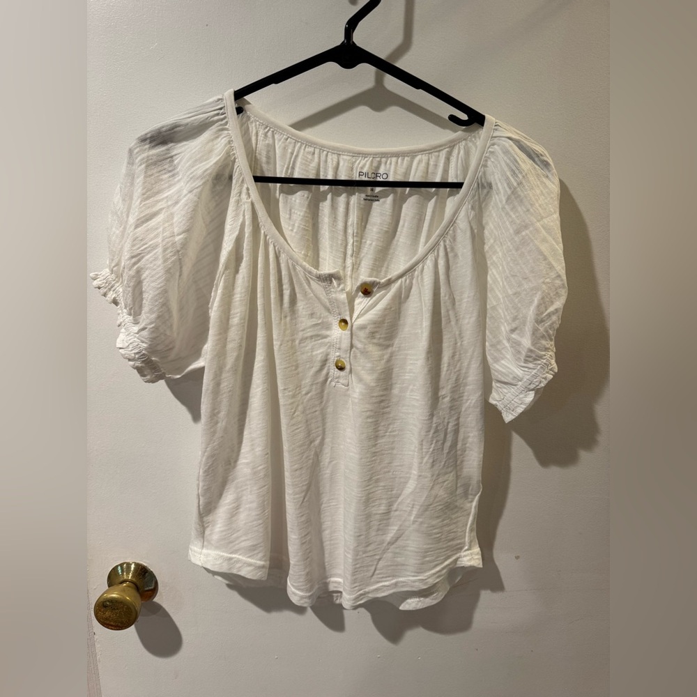 Pilcro Puff-Sleeve Henley Tee in white size XS